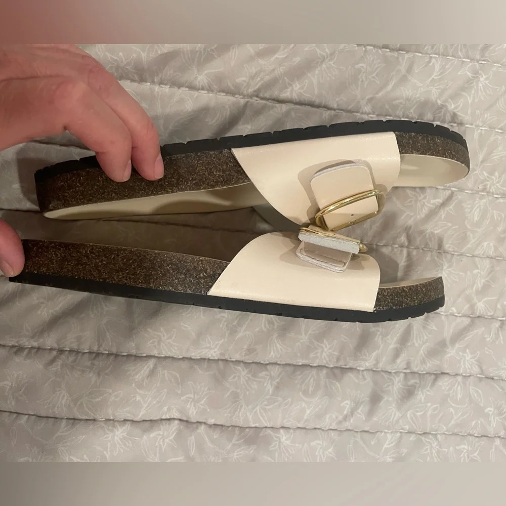 Universal Thread sandals - Picture 5 of 6